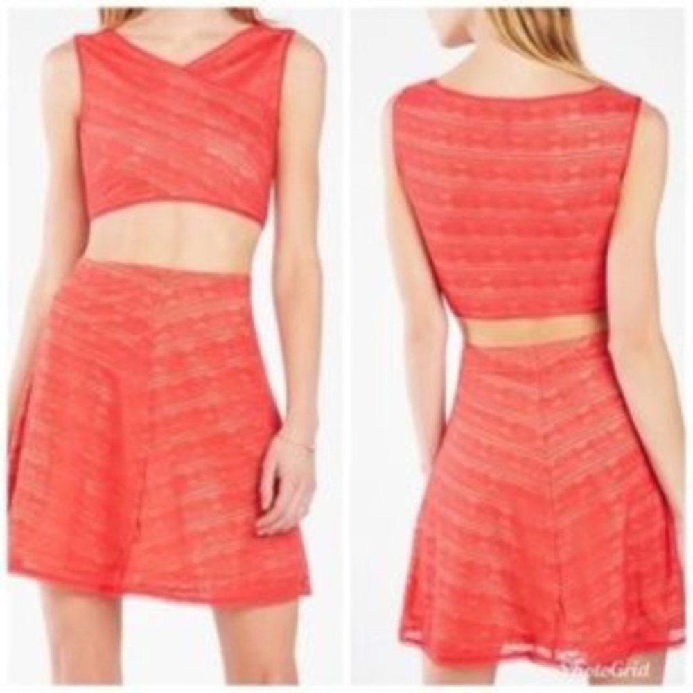 BCBG Maxazria Ivanna Hibiscus Crop‎ Top Red Lace